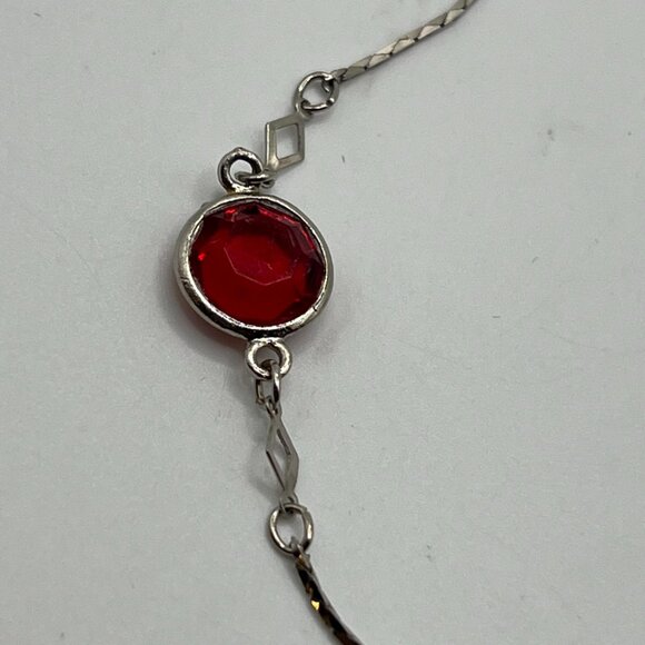 Vintage Silver Tone Garnet coloured faceted gemstone necklace (16”) - Picture 4 of 6